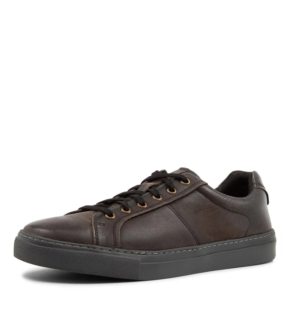 JULIUS MARLOW Chase Washed Black Leather Sneakers