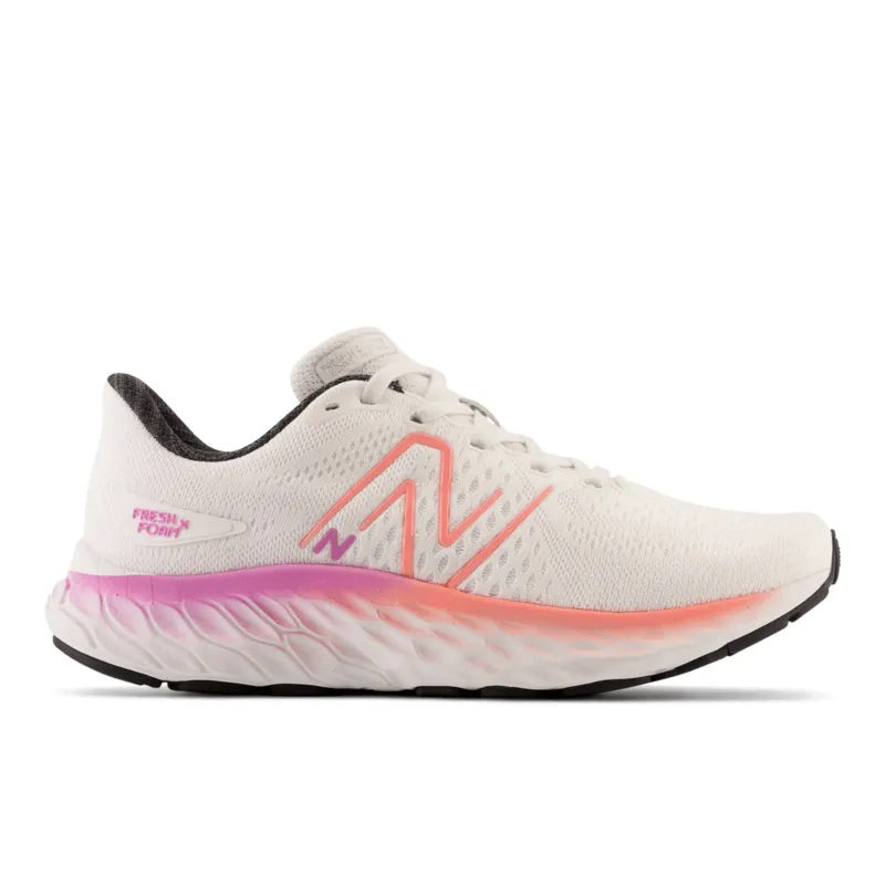 New Balance Women's Fresh Foam X EVOZ V3 Running Shoe - WEVOZLH3