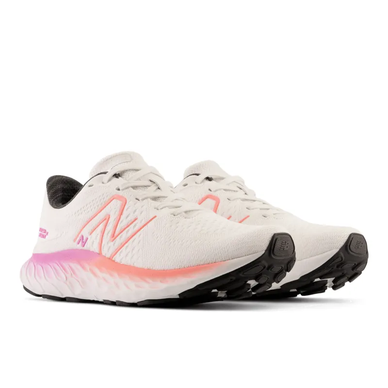 New Balance Women's Fresh Foam X EVOZ V3 Running Shoe - WEVOZLH3