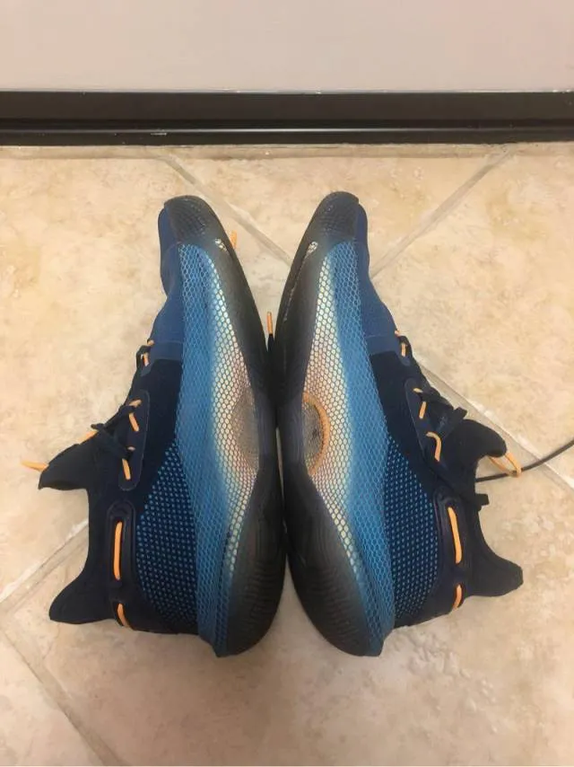 Under Armour Curry 5 Basketball Shoe