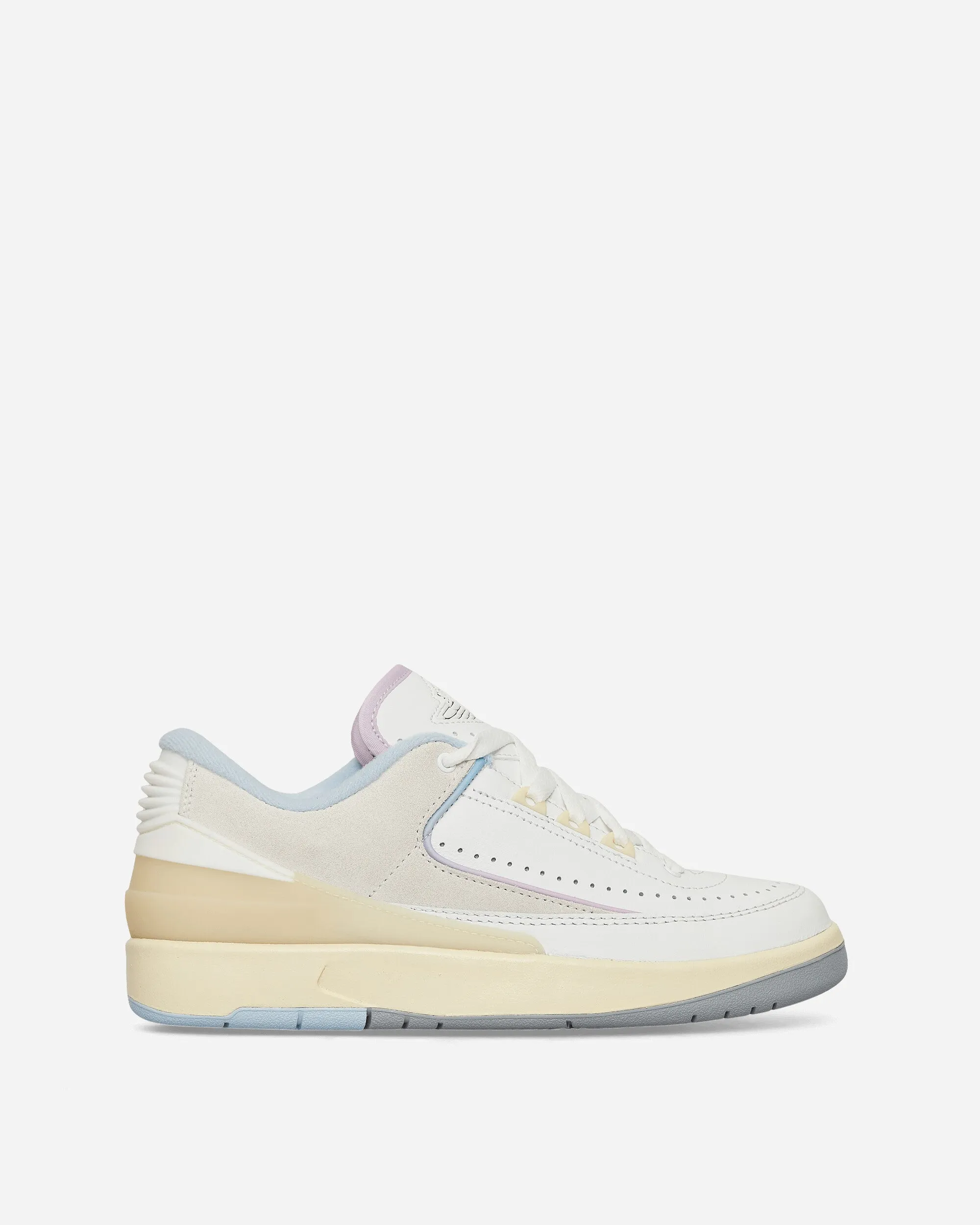 WMNS Air Jordan 2 Retro Low Sneakers Summit White