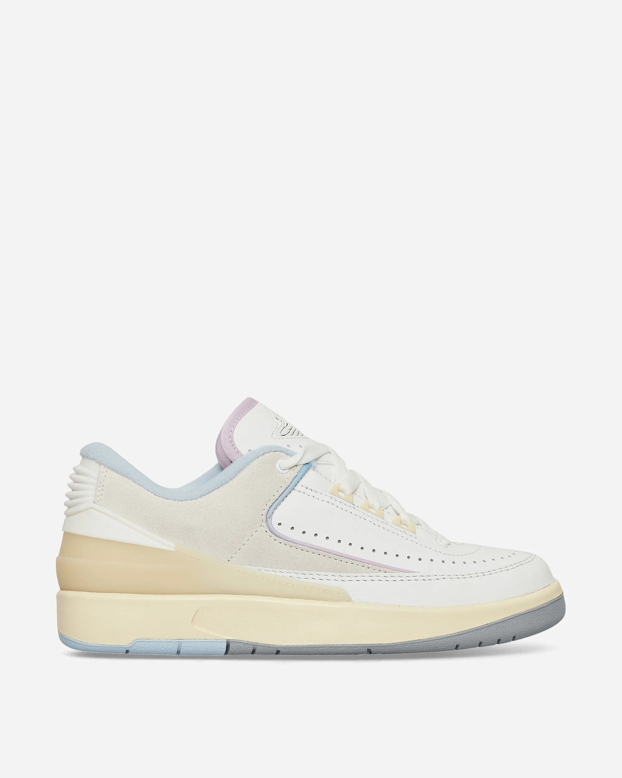 WMNS Air Jordan 2 Retro Low Sneakers Summit White