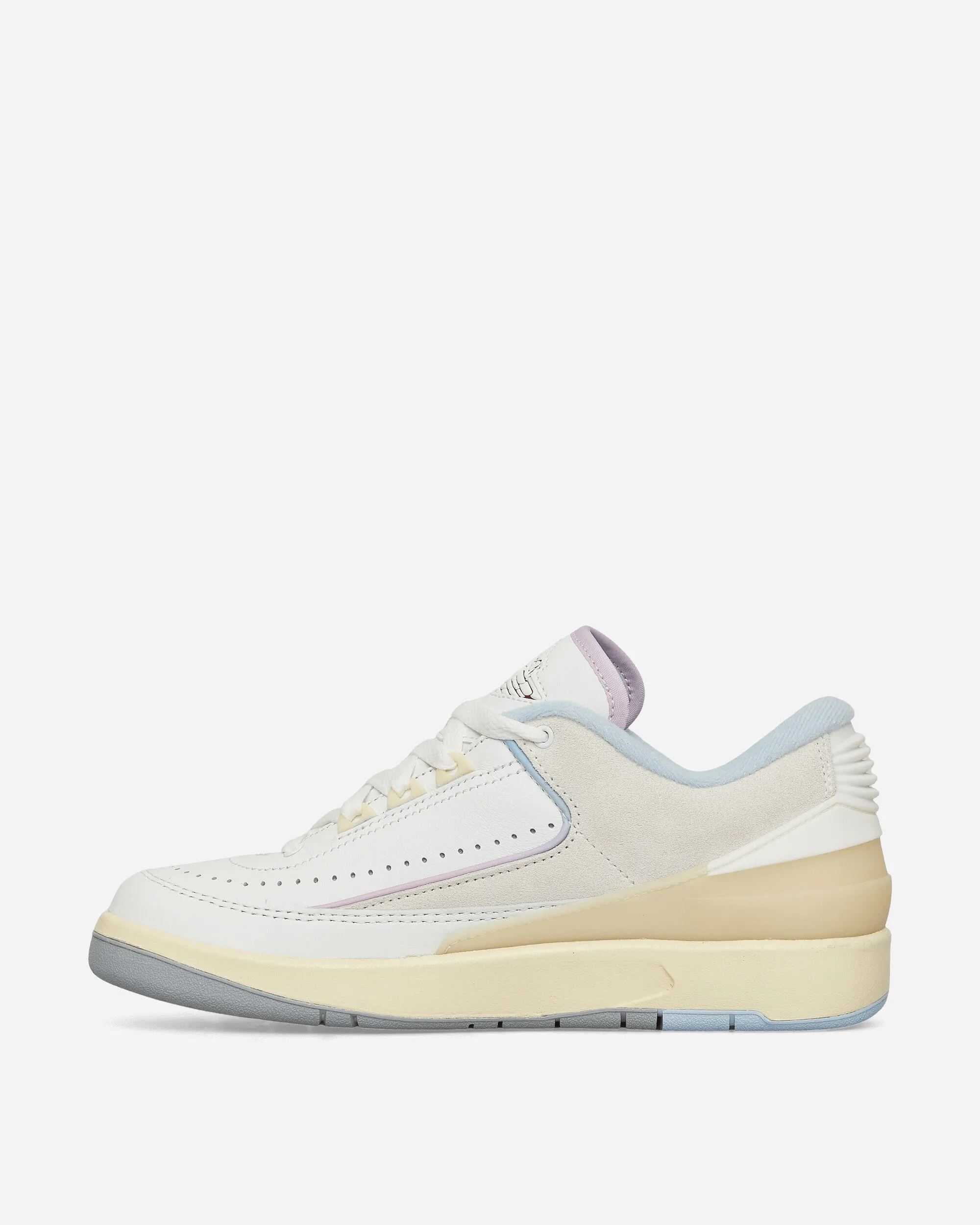 WMNS Air Jordan 2 Retro Low Sneakers Summit White